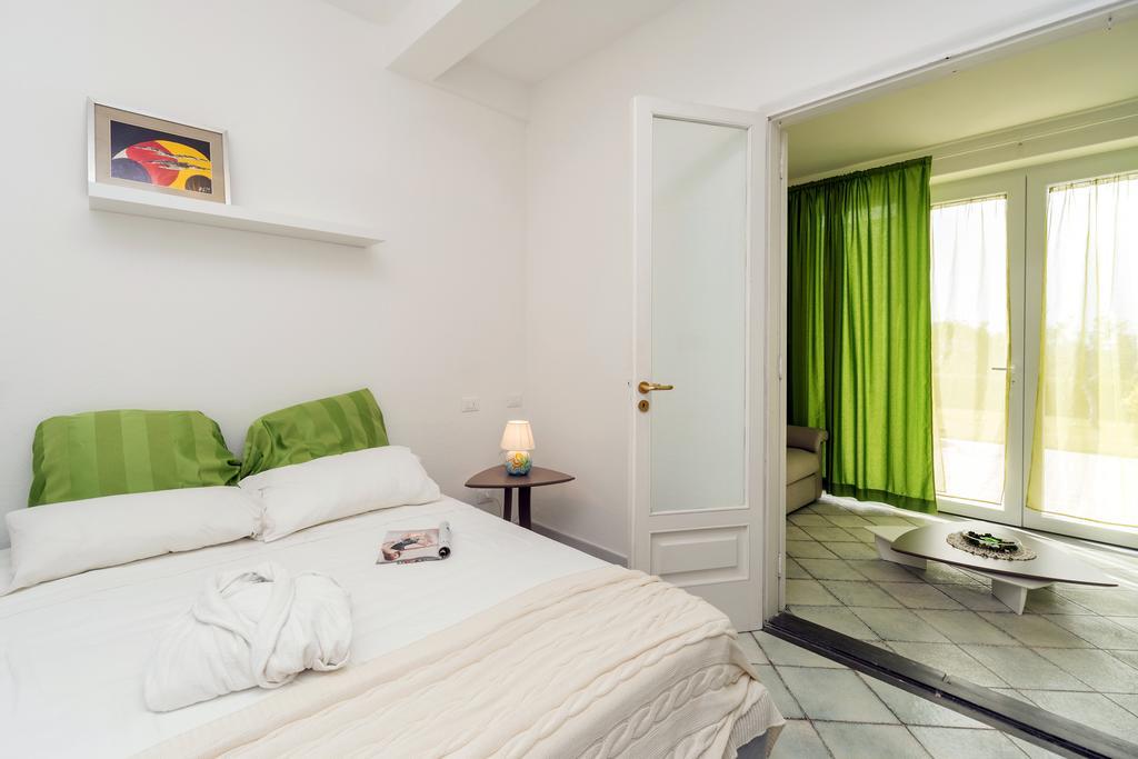 Bed and Breakfast Relais Romildanna Forio  Номер фото